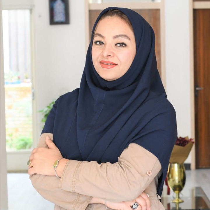 خانم مژده غلامی